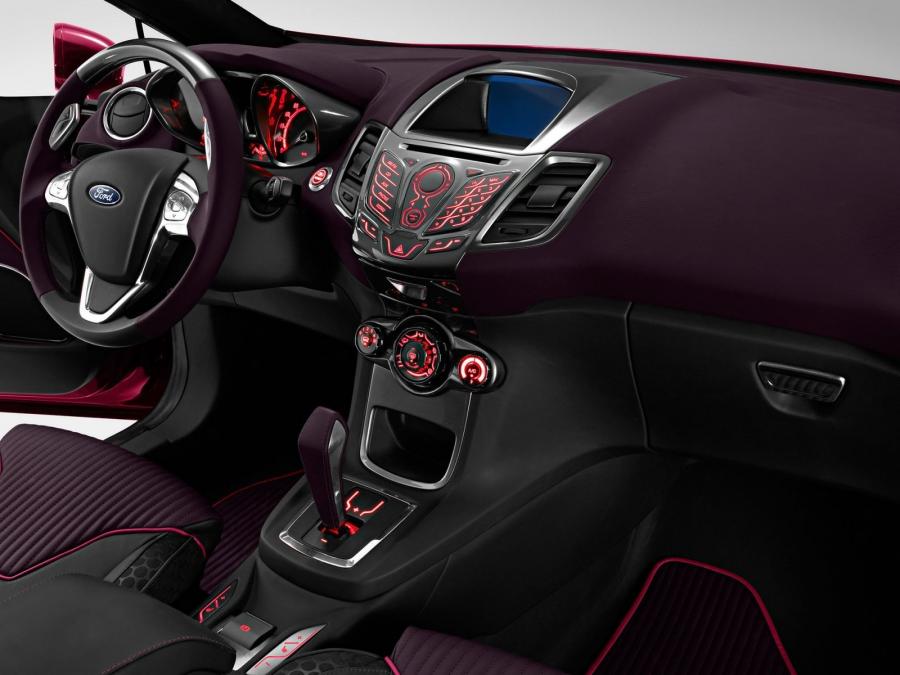  Ford Verve Concept 2007 года  (фото 13 из 37)